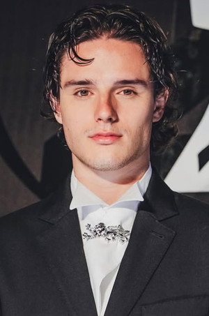 Harry Collett
