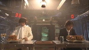 Forgive him...The friendship of flame! Enjoying the cool breeze barbecued chicken confrontion