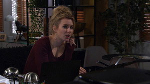Episode 8929 (Tue 5th Jan 2021)