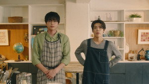 Single dads with complicated pasts living together!?