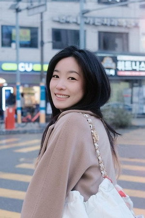 Keer Zhu