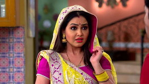Vibhuti Reluctantly Removes The Ring