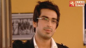 Samrat Wants to Direct the Play