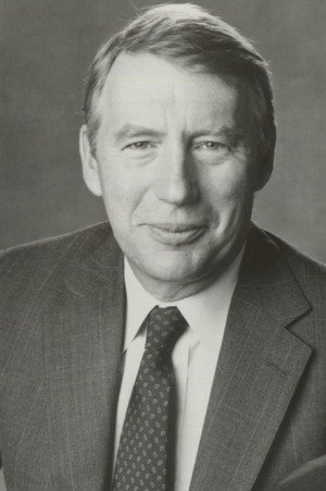 Robert MacNeil