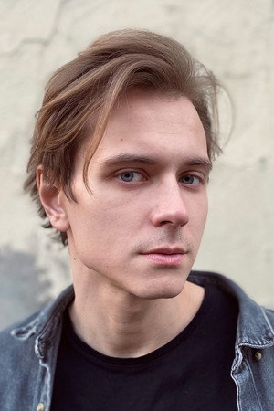 Андрей Попов