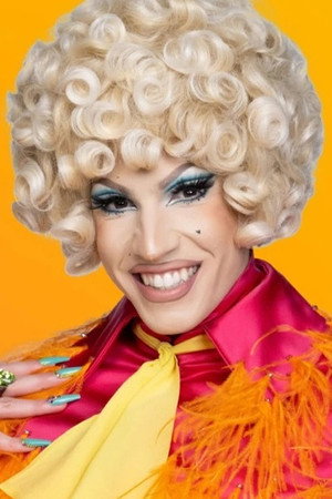 Vivian Vanderpuss