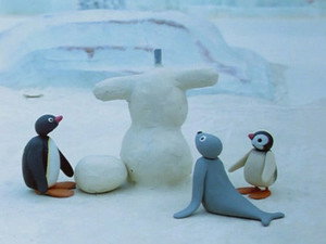 Pingu Builds a Snowman