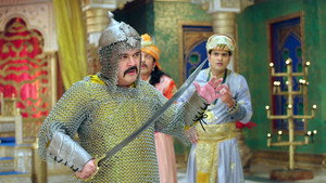 Akbar Faces a Crisis