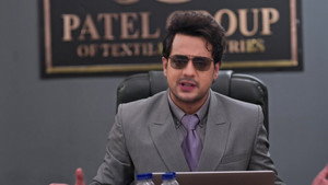 Karthik's Offer to AV