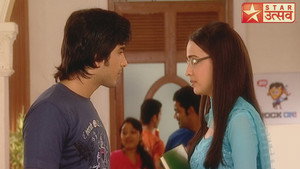 Gunjan Agrees to Sing