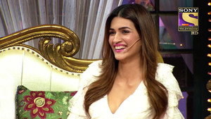 Housefull Party Continues