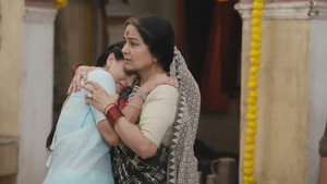 Ganga learns of Sahana's theft