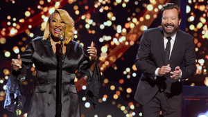 Billy Porter & Patti LaBelle vs Darren Criss & Sarah Hyland