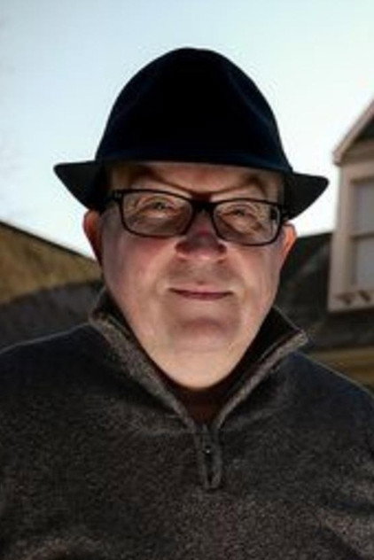 Nigel Bach
