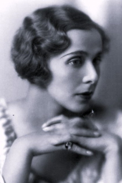 Lili Darvas