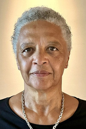 Angela Bruce