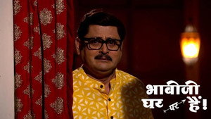 Vibhuti Makes a Group Of 'qawwali' Singers