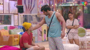 Paras-Asim's Mard-off!